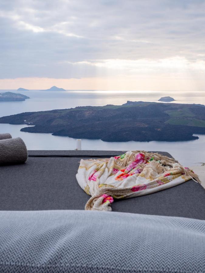 Caldera Cliff Illusion Aparthotel Fira  Exteriör bild